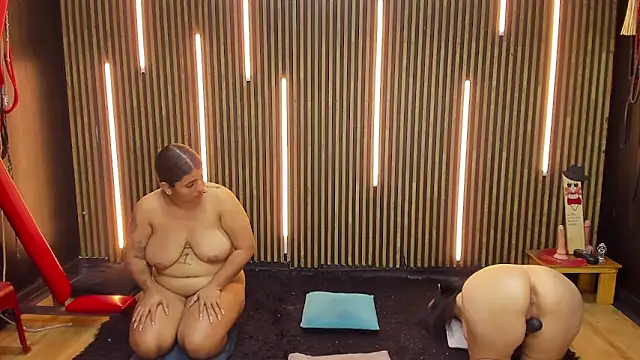 VantablackBDSMShow_ webcam