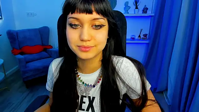 TiffanyYounge webcam