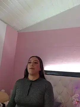 Emily_Roussee webcam