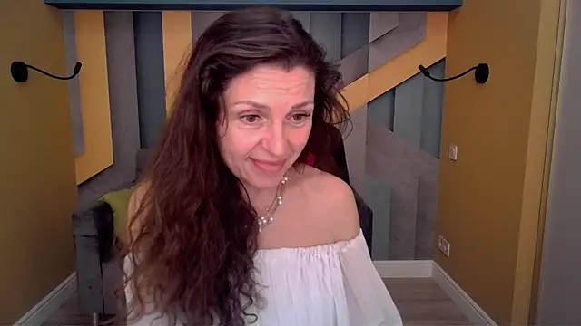 EllaLong live sex cam