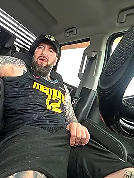 Beardedtattood's live cam