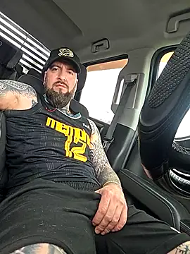 Beardedtattood webcam