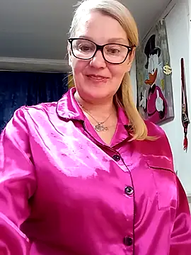 irinamaux live sex cam