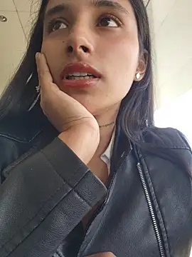 Webcam Model (Lorena_Mcfly)  is live.Free join now!