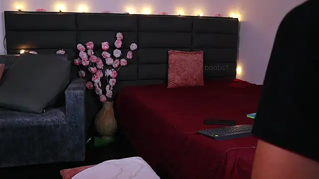 kathieandpovcock1 webcam