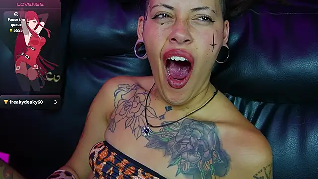 _sharlotte777 webcam