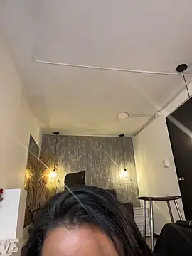 Alahia_Betancurr webcam