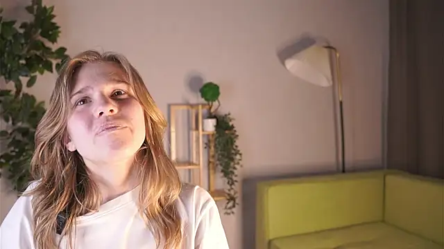 JosefaDonelan webcam