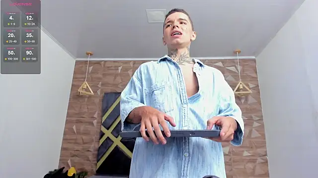 ian_castillo_ - Ian_Castillo_'s free webcam - UK Sex Cams