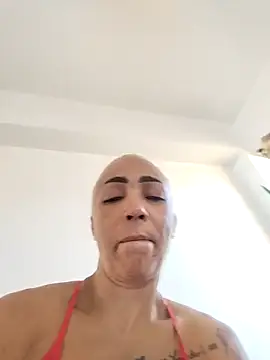 Alison_fitness webcam