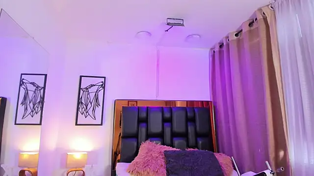 Katalina_Evans webcam