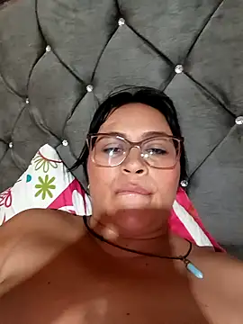 Dirty-Momm-Divorced-Hot webcam
