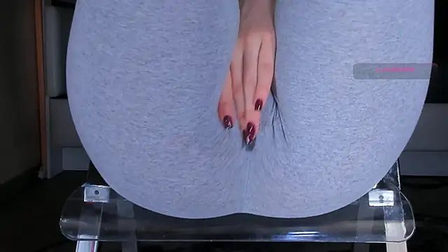 Cameltoe_squirt_inPants webcam