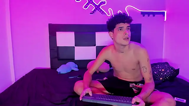 Lucky_boys__X webcam