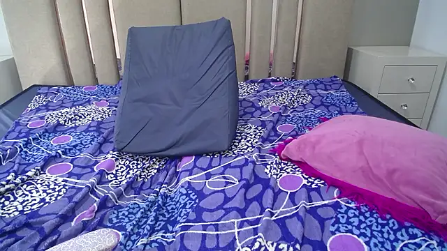 violet_angel13 webcam