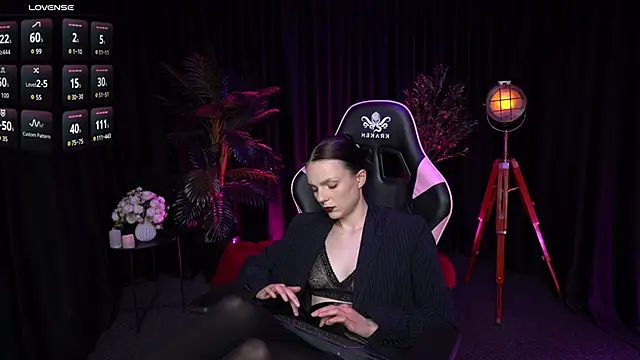 Wild_Alice_me webcam