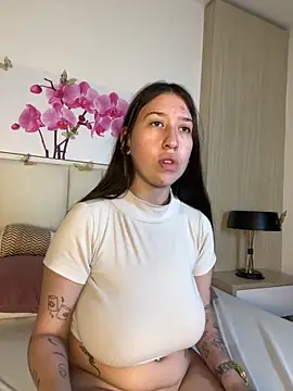 ambervegaa - AmberVegaa's free webcam - UK Sex Cams