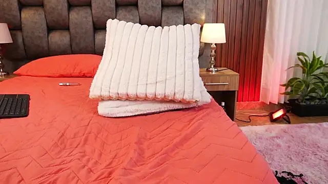 Chloe_Harriss webcam