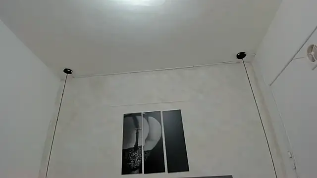 dakota_roussee webcam