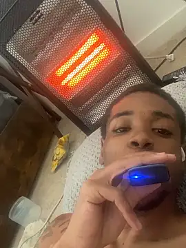 hellboy223762 - Hellboy223762's free webcam - UK Sex Cams