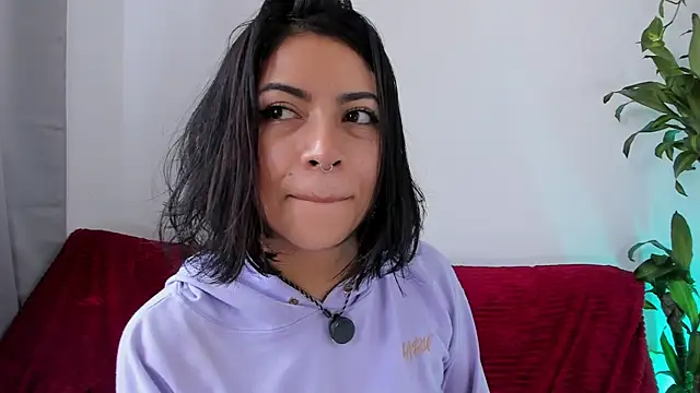 sara-jules webcam