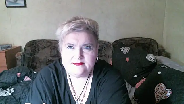 lana555 - Lana555's free webcam - UK Sex Cams