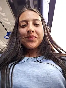 MaskedLatinaX webcam