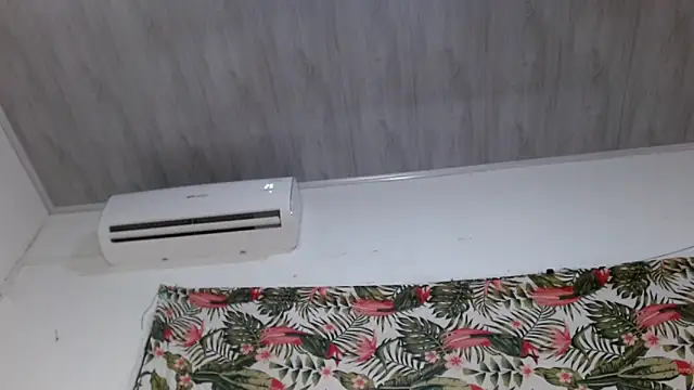 smallvioleta69 webcam