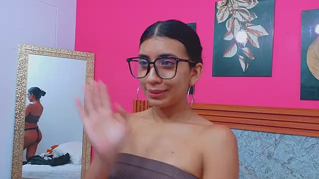 littlee_emilyy_ webcam