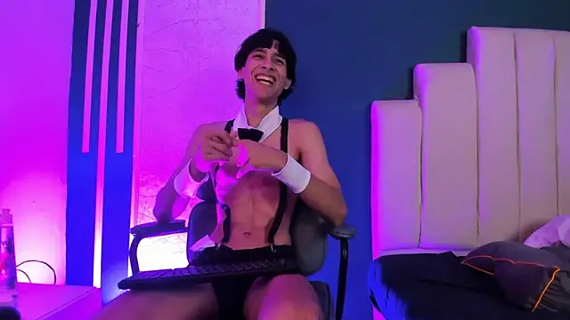 cheys_mast (M twink) - sensual dance