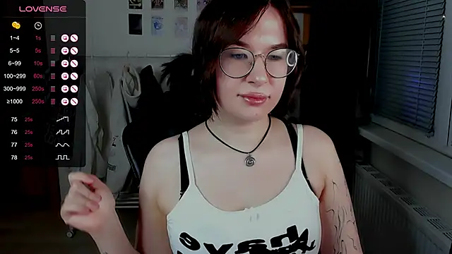 MyNameIsLilith webcam