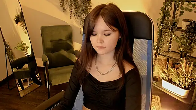 elainebeness - Elainebeness's free webcam - UK Sex Cams