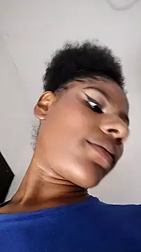 Afro_Luna webcam