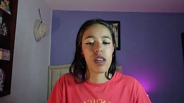 stephania_t - Live Cam