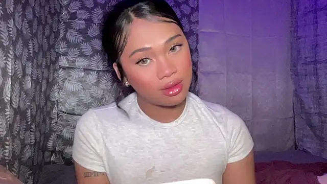 Exotic_alyssa69 webcam