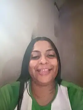 Giselabrunette25 webcam