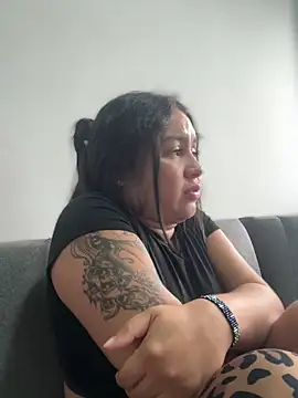 Pretty_Isadora webcam