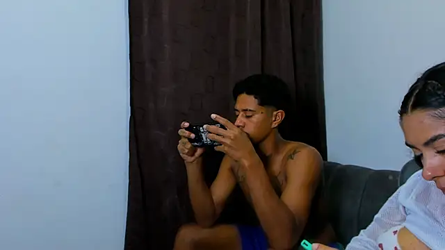 violet_and_myers webcam