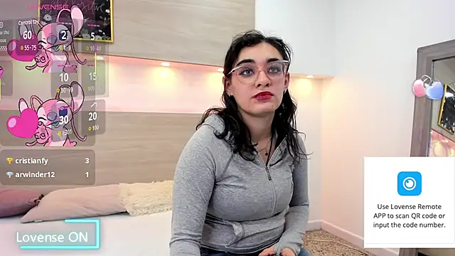 Ellaa_honey live sex cam