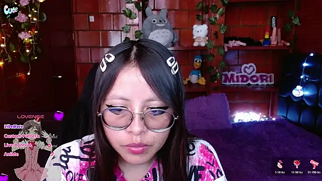 MidoriQuiinn webcam