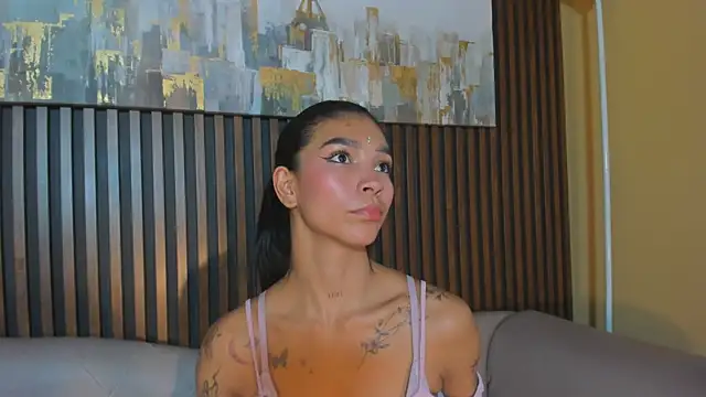 LauraAristizabal webcam