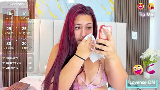 Victoria_Guzman webcam