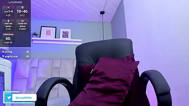 Lucy_Williiams webcam
