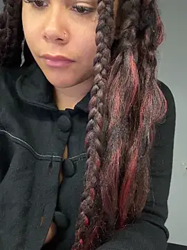 HaileyDiana's live cam