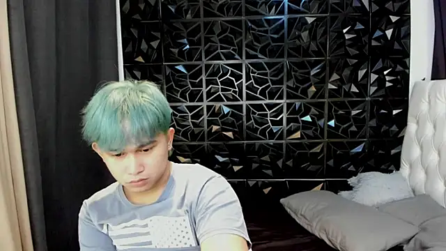 davincihugecock - Davincihugecock's free webcam - UK Sex Cams