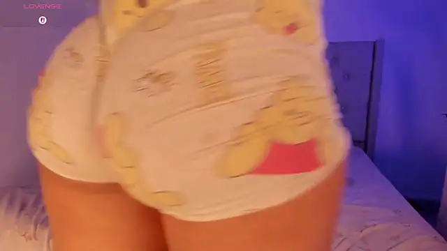 kristal_benet webcam