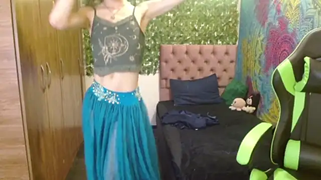 Ishtar_Shakti webcam