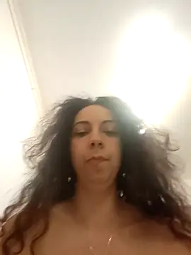 naughty69curls webcam