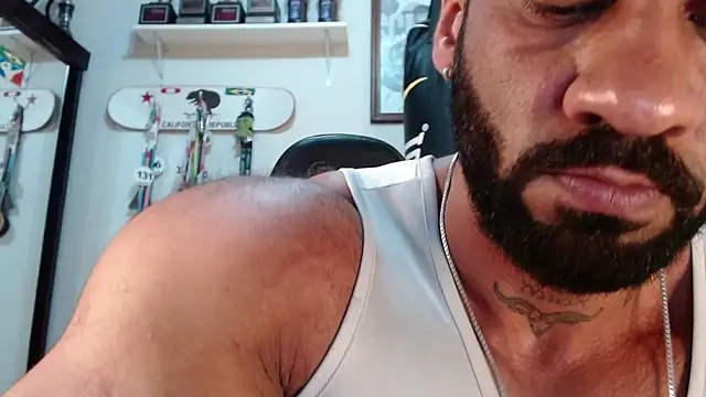 henryhadesflirt webcam