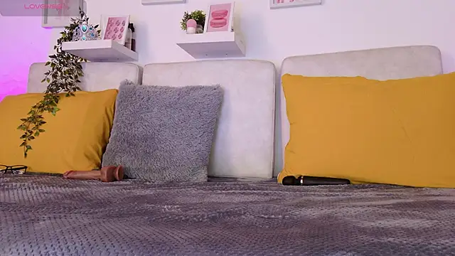 malka_burning - Malka_Burning's free webcam - UK Sex Cams